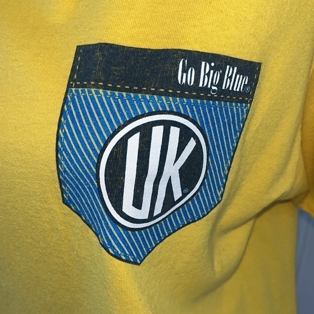 University of Kentucky women’s yellow fight song tshirt Size medium - Picture 3 of 9